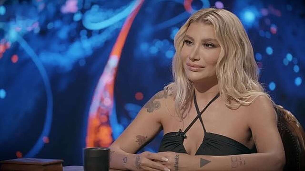 İrem Derici yaşadığı  korkunç kazayı anlattı: 'Kafama 40 dikiş atıldı'