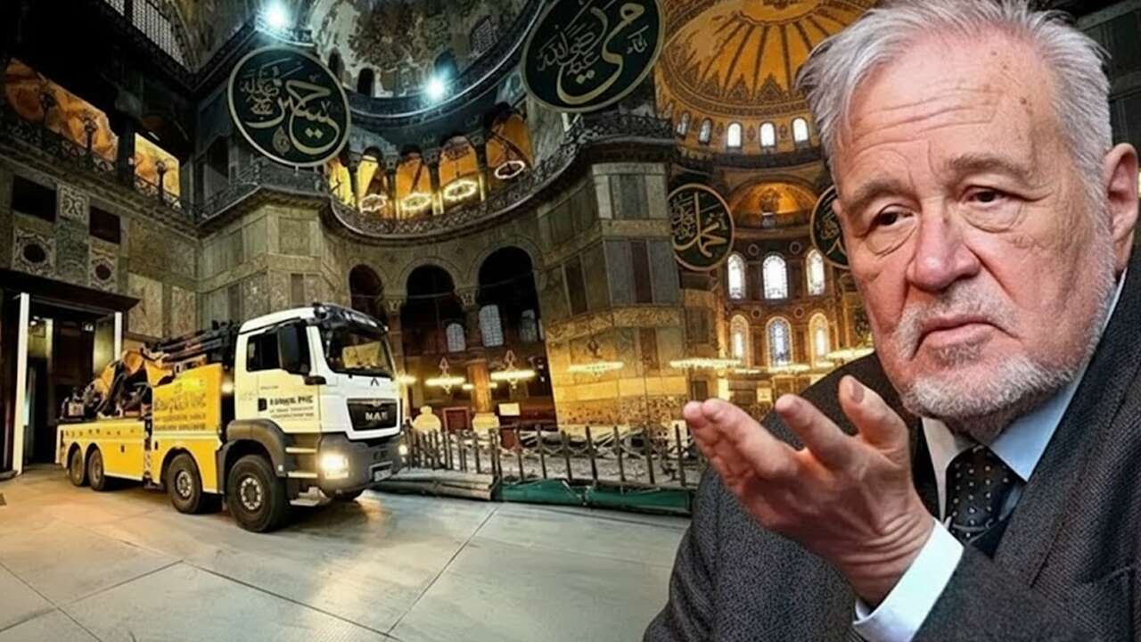Ayasofya'daki görüntüler İlber Ortaylı çıldırttı: ''Yapı çökerse faturayı dünya Türklere çıkarır''