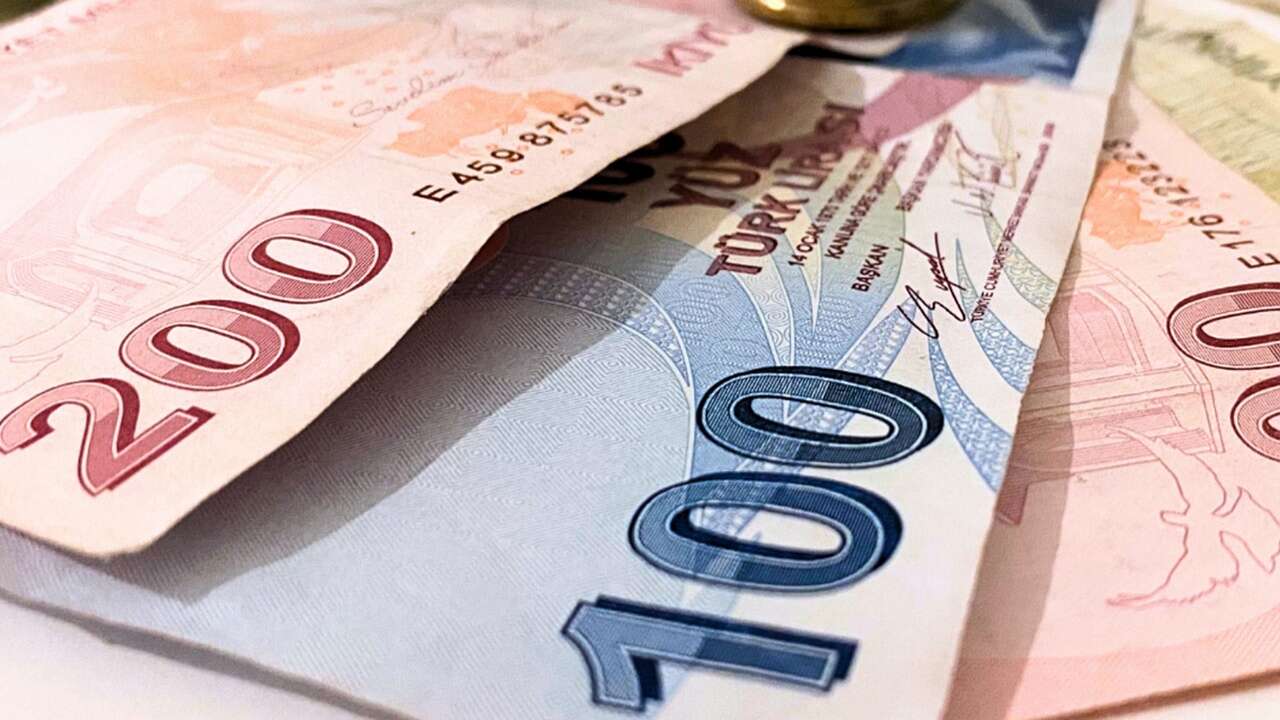 Emeklilerin bayram ikramiyesi için düşünülen rakam ortaya çıktı