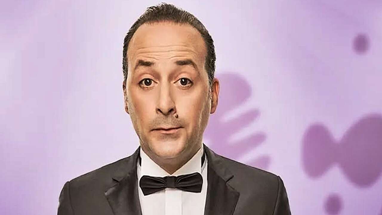 Tolga Çevik'ten üzen haber: Bir süre sahneden uzak kalacak