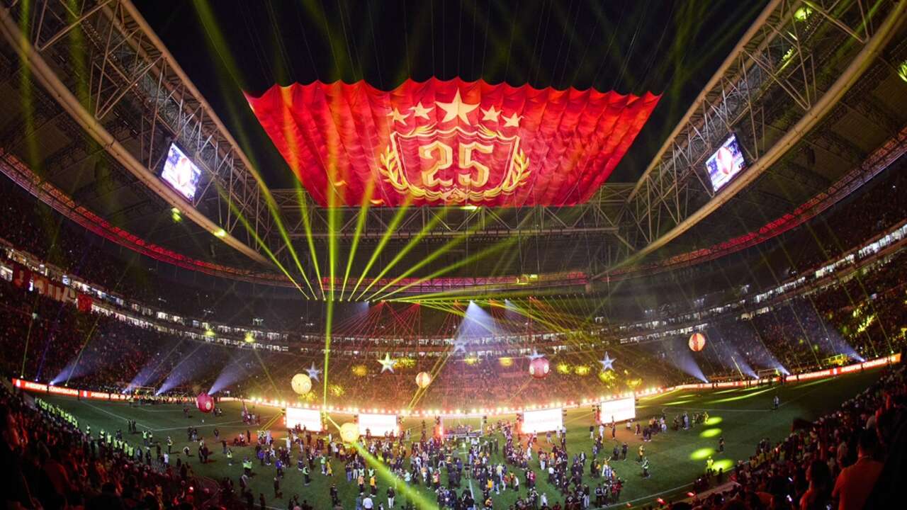 5 yıldızlı şampiyon Galatasaray'dan 48 saatte rekor satış! Kasayı doldurdu