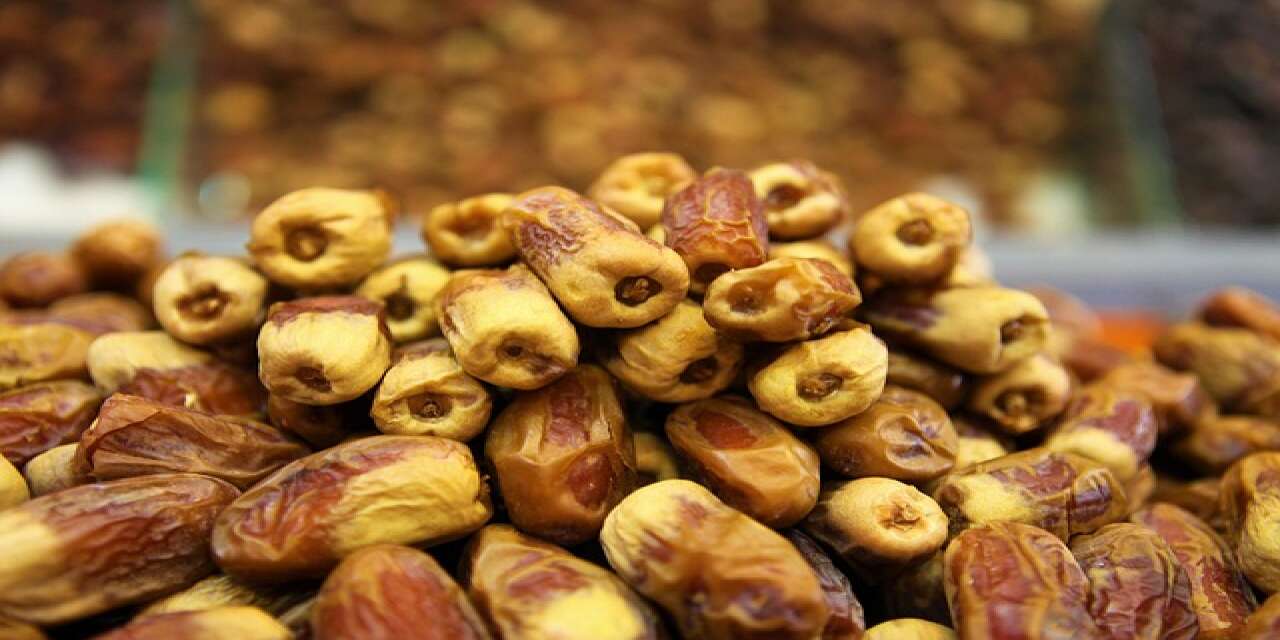 Hurmayı suda bekletip yemek ne işe yarar?