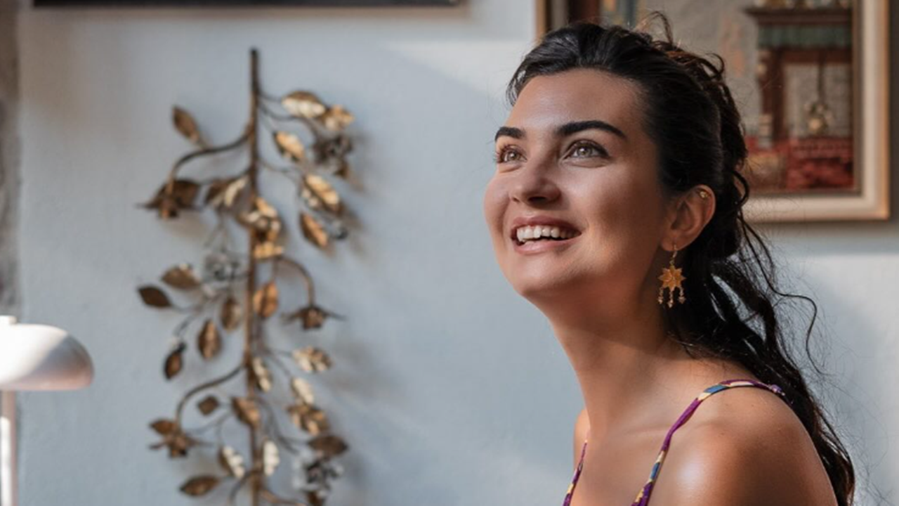 "Zeytin Ağacı"nın kadrosuna yeni bir yıldız: Tuba Büyüküstün'ün kardeşi rolünde!