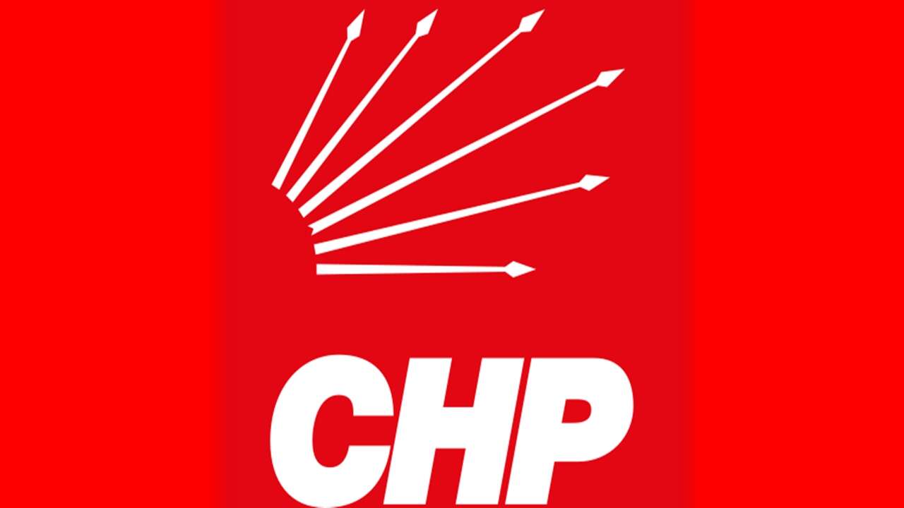 Eski CHP Genel Başkanı yoğun bakıma alındı