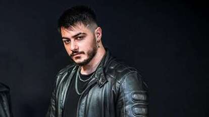 Semicenk'ten korkutan haber: Evinde baygınlık geçirdi, hastaneye kaldırıldı