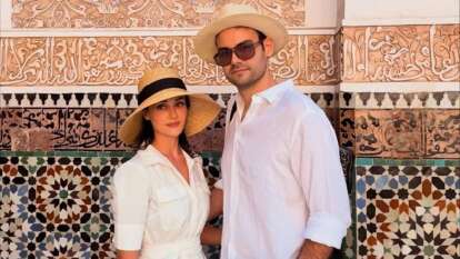 Esra Bilgiç ve Faruk Sabancı'dan yeni pozlar geldi! Aşklarını doya doya yaşıyorlar