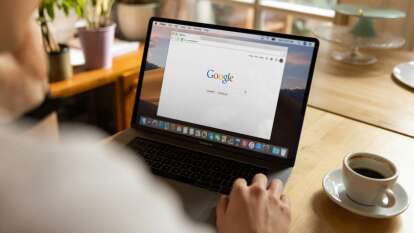 Dil engeli Google Meet ile tarihe karışıyor: Artık anlık çeviri yapabilecek