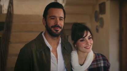 Hande Erçel ve Barış Arduç'un yeni dizisi "Aşkı Hatırla"nın yayın tarihi belli oldu