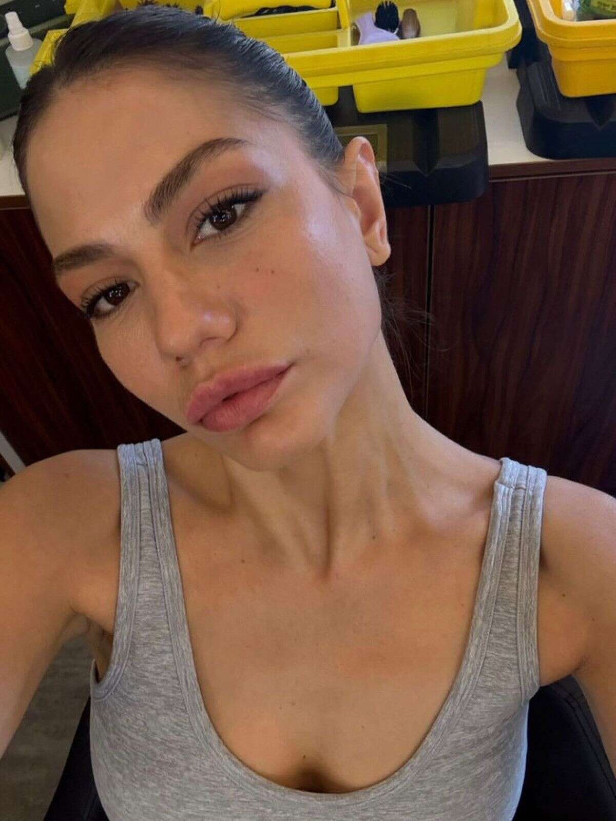 demet-ozdemir