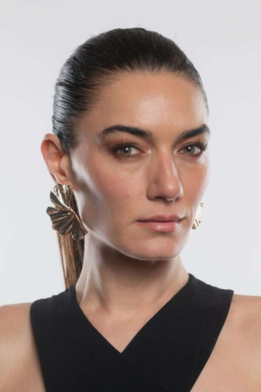 hande-subasi-850x1276